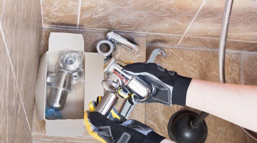 Professional gutter cleaning in Moorhead, IA